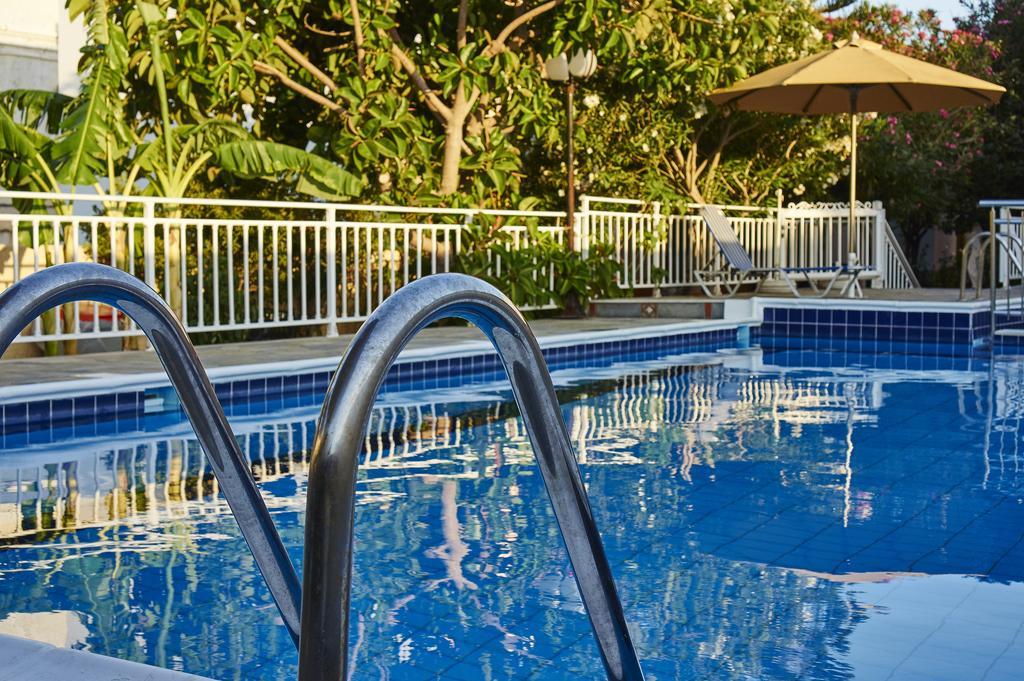 Christinantzela Apartments Кокари Екстериор снимка